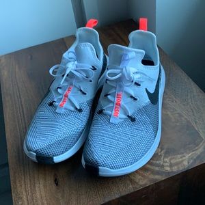 Women’s Nike Free size 9